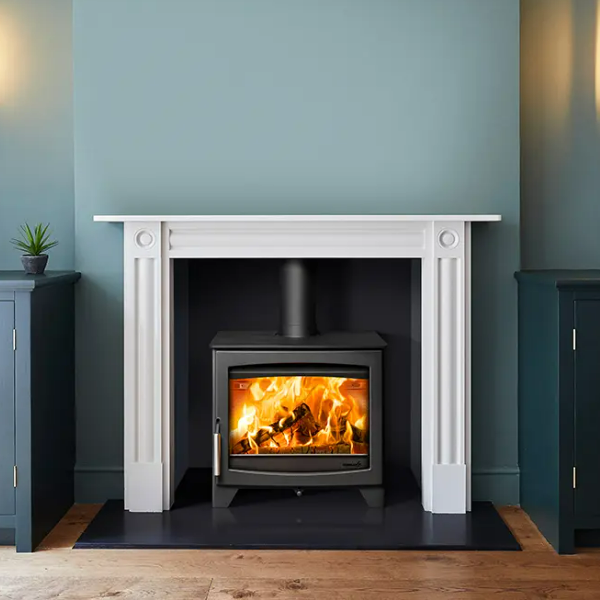 Parkray Aspect 7 Eco. Eco Design Ready 2022 5kW modern wood burning stove with a large glass door and optional multi-fuel kit at The Stove House Ltd. West Sussex.