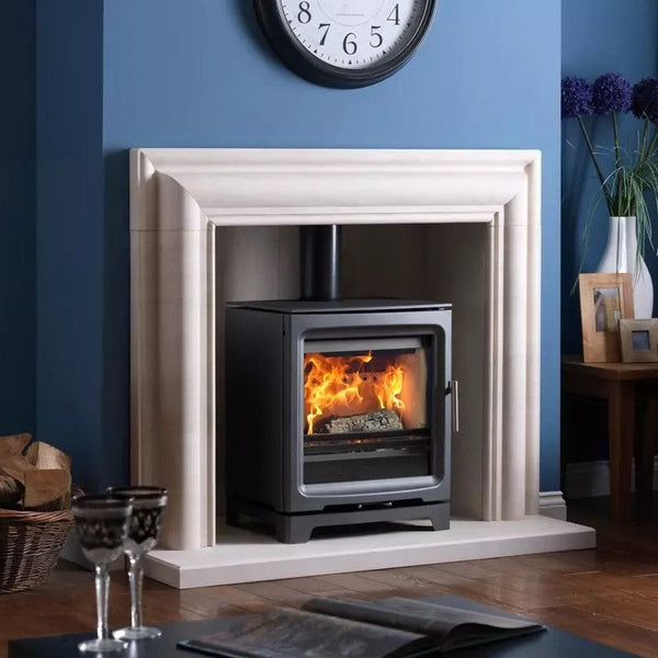 A stunning panoramic 5kW wide stove that shares all the features of the PV5W with the additional benefits of accepting longer logs and greater fuel volumes. The fantastic new technology gives a High Definition flame area that puts all other stoves to shame. The Stove House 01730810931